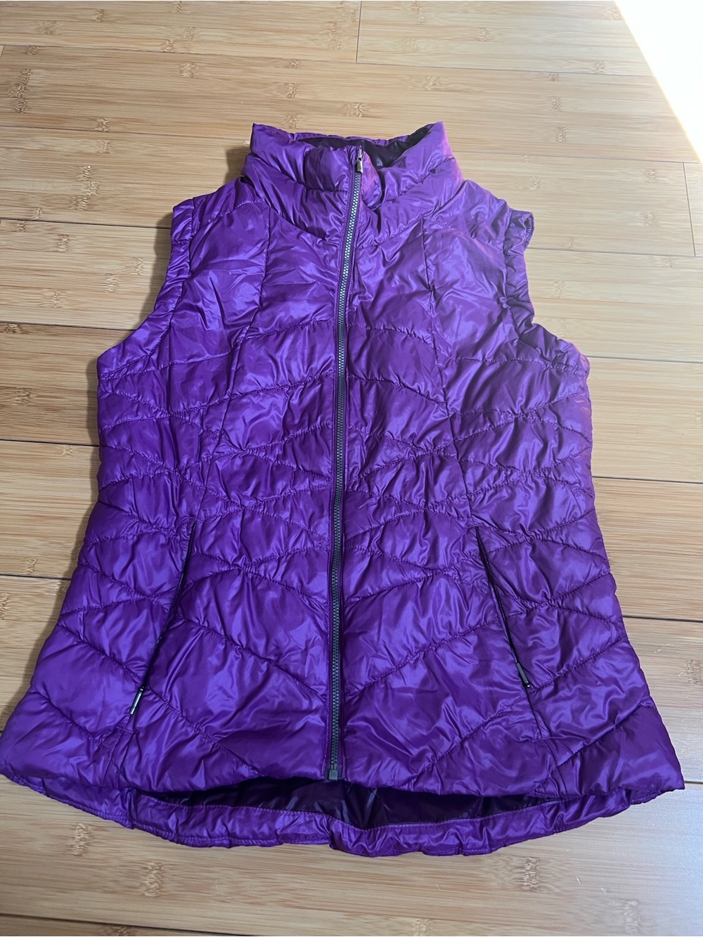 Columbia Womens Purple Chevron Quilted Puffer Vest Full Zip Jacket Size Medium M